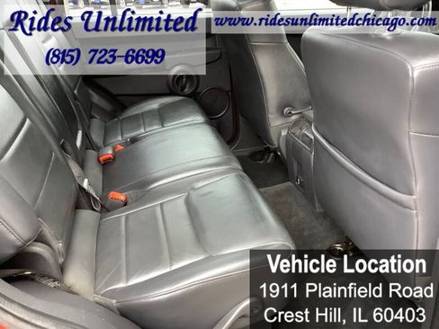 Used 2008 Jeep Commander Sport image 25