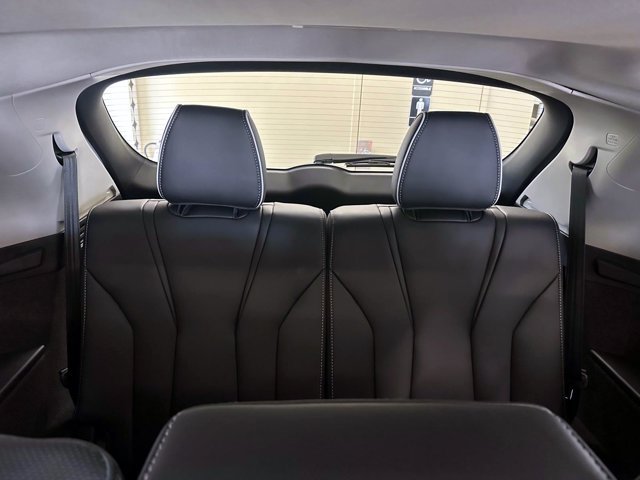 Certified 2025 Acura MDX w/ Advance Package AWD/4WD image 11