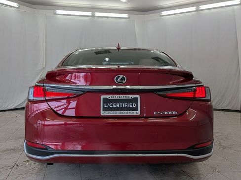 Certified 2024 Lexus ES 300h Ultra Luxury w/ Accessory Package (Z2) image 8