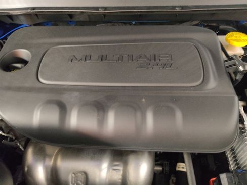 Used 2023 Jeep Cherokee Altitude Lux AWD/4WD image 30