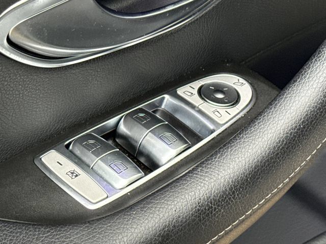 Used 2017 Mercedes-Benz E 300 image 19