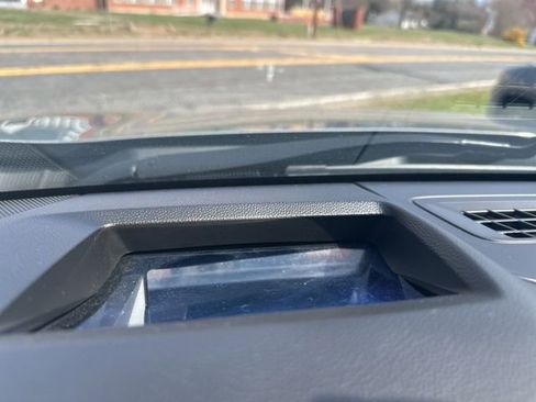 Used 2024 Buick Enclave Premium image 42