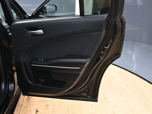 Used 2019 Dodge Charger SXT AWD/4WD image 37
