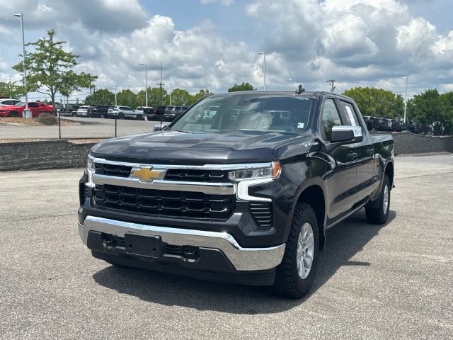 Used 2024 Chevrolet Silverado 1500 LT w/ Protection Package AWD/4WD image 9