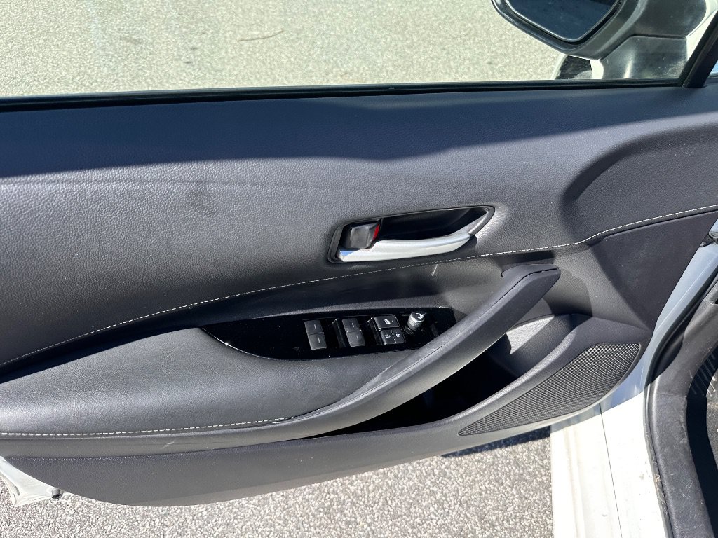 Used 2021 Toyota Corolla SE w/ Carpet Mat Package (TMS) FWD image 10