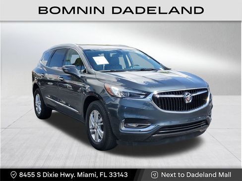Used 2020 Buick Enclave Essence image 1