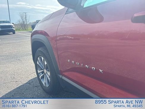 Used 2025 Chevrolet Equinox LT image 27