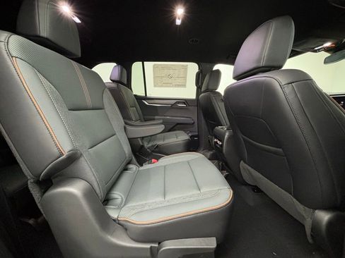 New 2025 GMC Acadia AT4 image 37