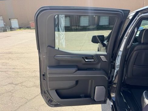 Used 2022 GMC Sierra 1500 AT4X AWD/4WD image 16