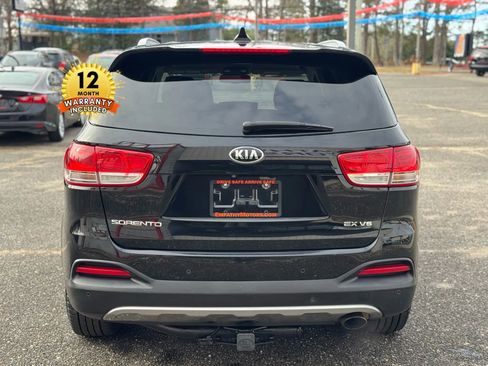 Used 2016 Kia Sorento EX image 6