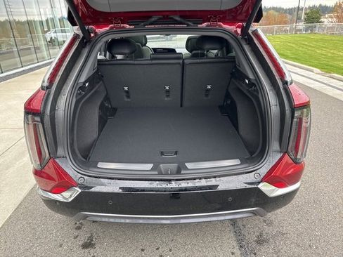 New 2025 Cadillac Optiq Luxury 1 image 11