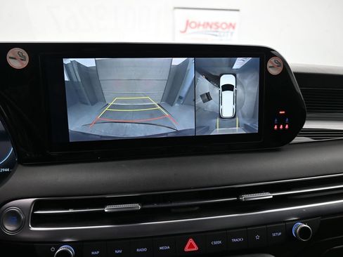 Used 2024 Hyundai Palisade Calligraphy image 15