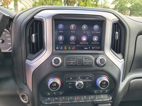 Used 2019 GMC Sierra 1500 SLT w/ SLT Premium Plus Package AWD/4WD image 28