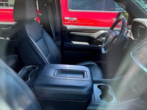 Used 2023 Chevrolet Tahoe High Country AWD/4WD image 5
