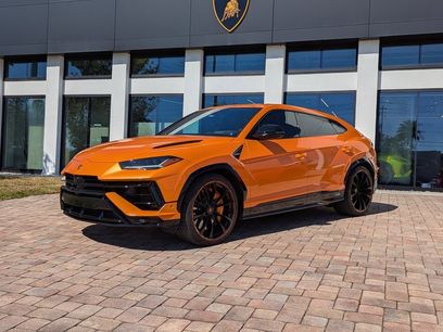 Used 2023 Lamborghini Urus S