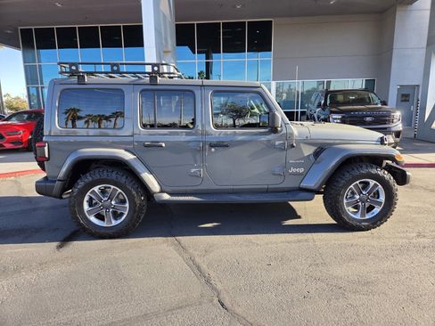 Used 2019 Jeep Wrangler Unlimited Sahara image 7