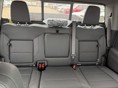 New 2026 GMC Sierra 1500 SLT w/ SLT Convenience Package image 20