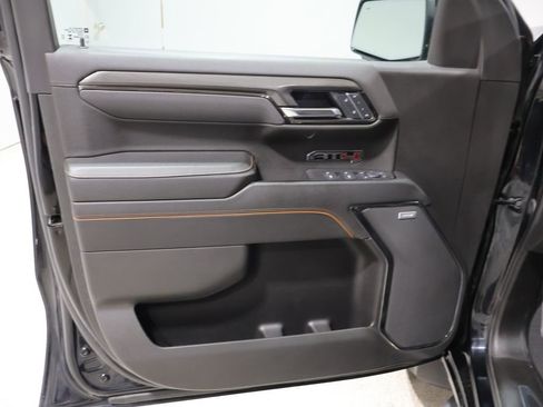 Used 2025 GMC Sierra 1500 AT4 w/ AT4 Premium Package AWD/4WD image 14