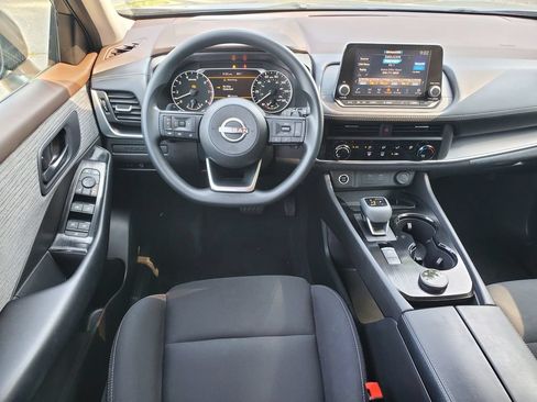 Used 2023 Nissan Rogue S AWD/4WD image 20