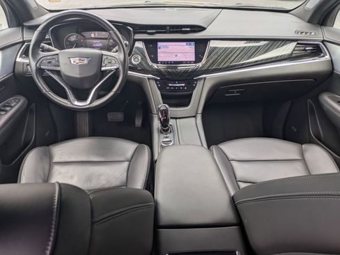 Used 2023 Cadillac XT6 Premium Luxury image 24