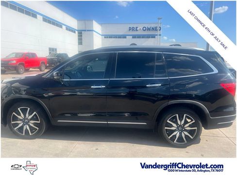 Used 2019 Honda Pilot Touring image 13