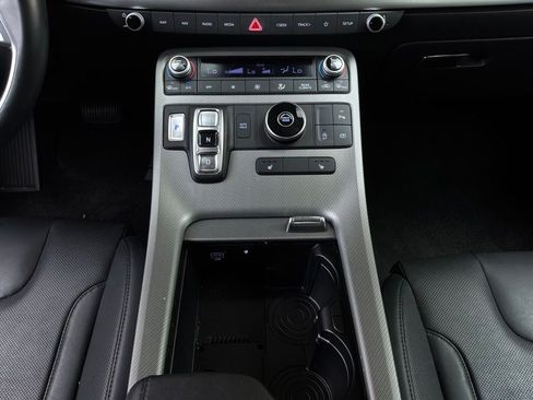 Used 2025 Hyundai Palisade SEL FWD image 16
