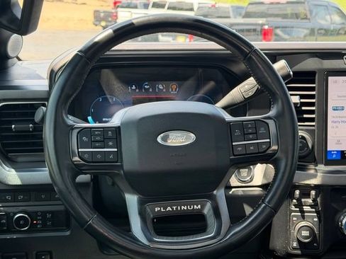Used 2023 Ford F350 Platinum AWD/4WD image 8