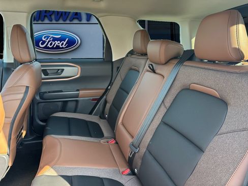 Used 2025 Ford Bronco Sport Outer Banks w/ Outer Banks Tech Package+ AWD/4WD image 12