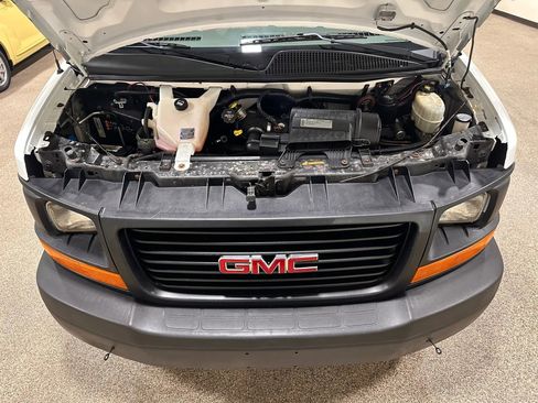 Used 2013 GMC Savana 1500 AWD image 42