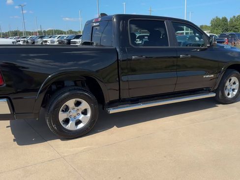 Used 2025 RAM 1500 Big Horn AWD/4WD image 8