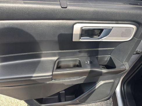 Certified 2020 Ford Explorer Limited AWD/4WD image 17