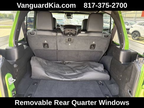 Used 2026 Jeep Wrangler Unlimited Rubicon AWD/4WD image 23