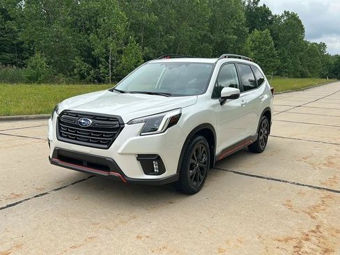 Used 2024 Subaru Forester Sport AWD/4WD image 8