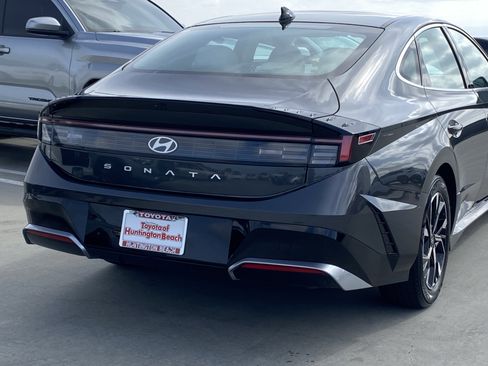 Used 2025 Hyundai Sonata SEL FWD image 4