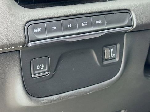 Used 2024 Cadillac Escalade ESV Luxury image 10