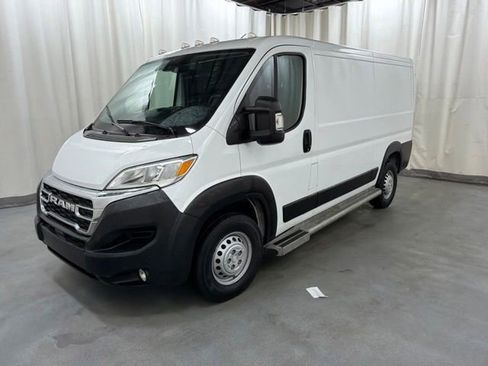 Used 2025 RAM ProMaster 2500 w/ U-Haul Equipment Group FWD image 2