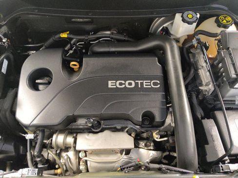 Used 2020 GMC Terrain SLE FWD image 30