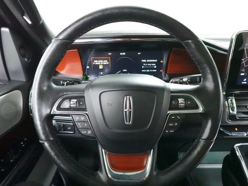 Used 2021 Lincoln Navigator Reserve AWD/4WD image 14