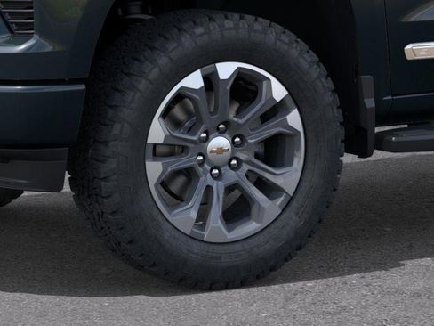 New 2026 Chevrolet Silverado 1500 High Country w/ Technology Package AWD/4WD image 9