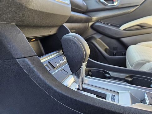Used 2024 Subaru Ascent Premium w/ Convenience Package image 24