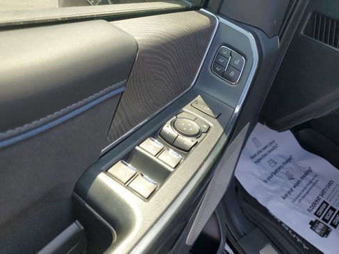 New 2025 Ford F250 Platinum image 19