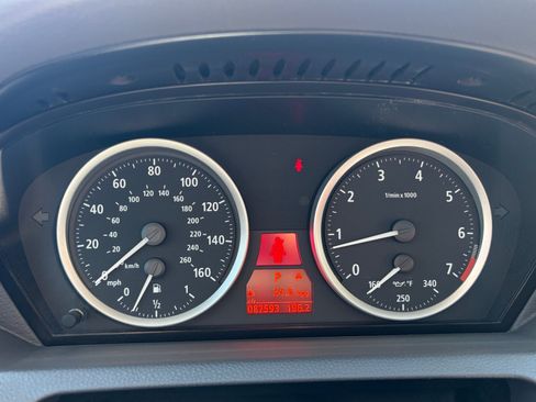 Used 2004 BMW 645Ci Coupe RWD image 13