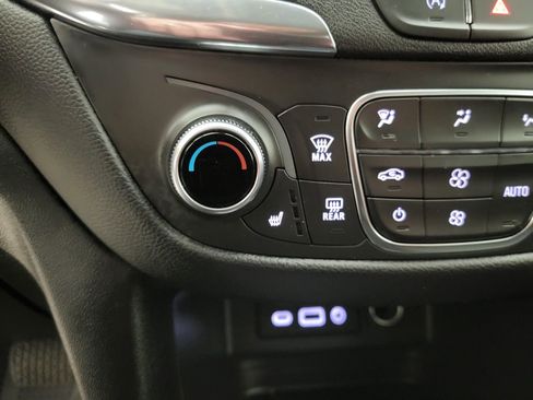 Certified 2024 Chevrolet Equinox LT image 11