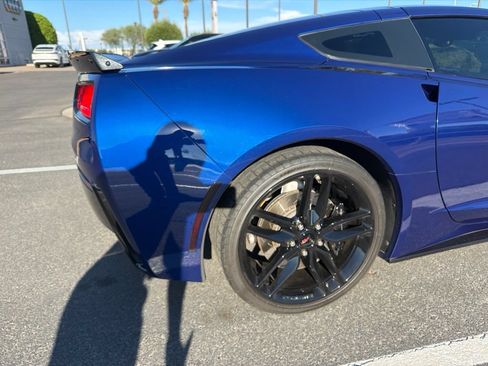 Used 2018 Chevrolet Corvette Stingray Coupe RWD image 6