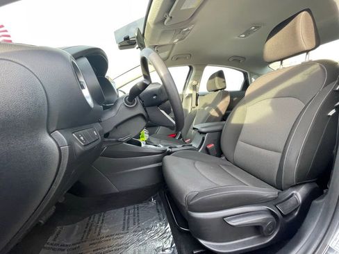 Certified 2023 Kia Forte LXS image 19