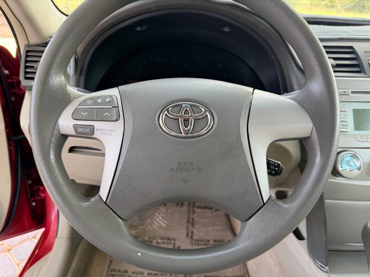 Used 2009 Toyota Camry LE FWD image 21
