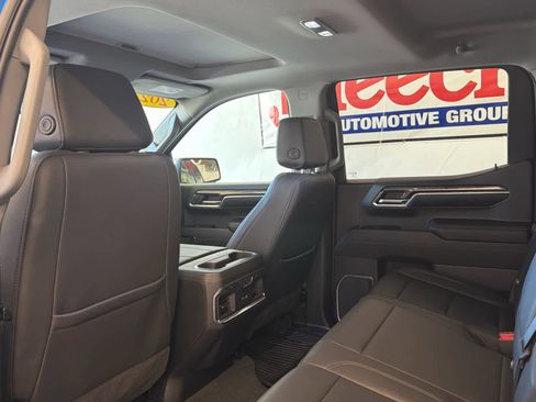 Used 2023 Chevrolet Silverado 1500 LTZ w/ Technology Package image 37