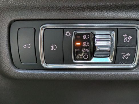 Used 2020 Lincoln Corsair Reserve w/ Elements Package FWD image 20