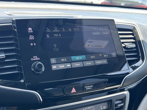 Used 2022 Honda Pilot Touring image 12