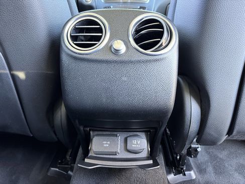 Used 2016 Mercedes-Benz GLC 300 image 9